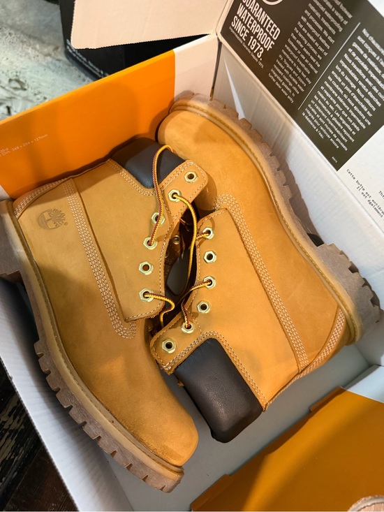Timberland Shoes - Timberland Orange and White Branded Shoe Box